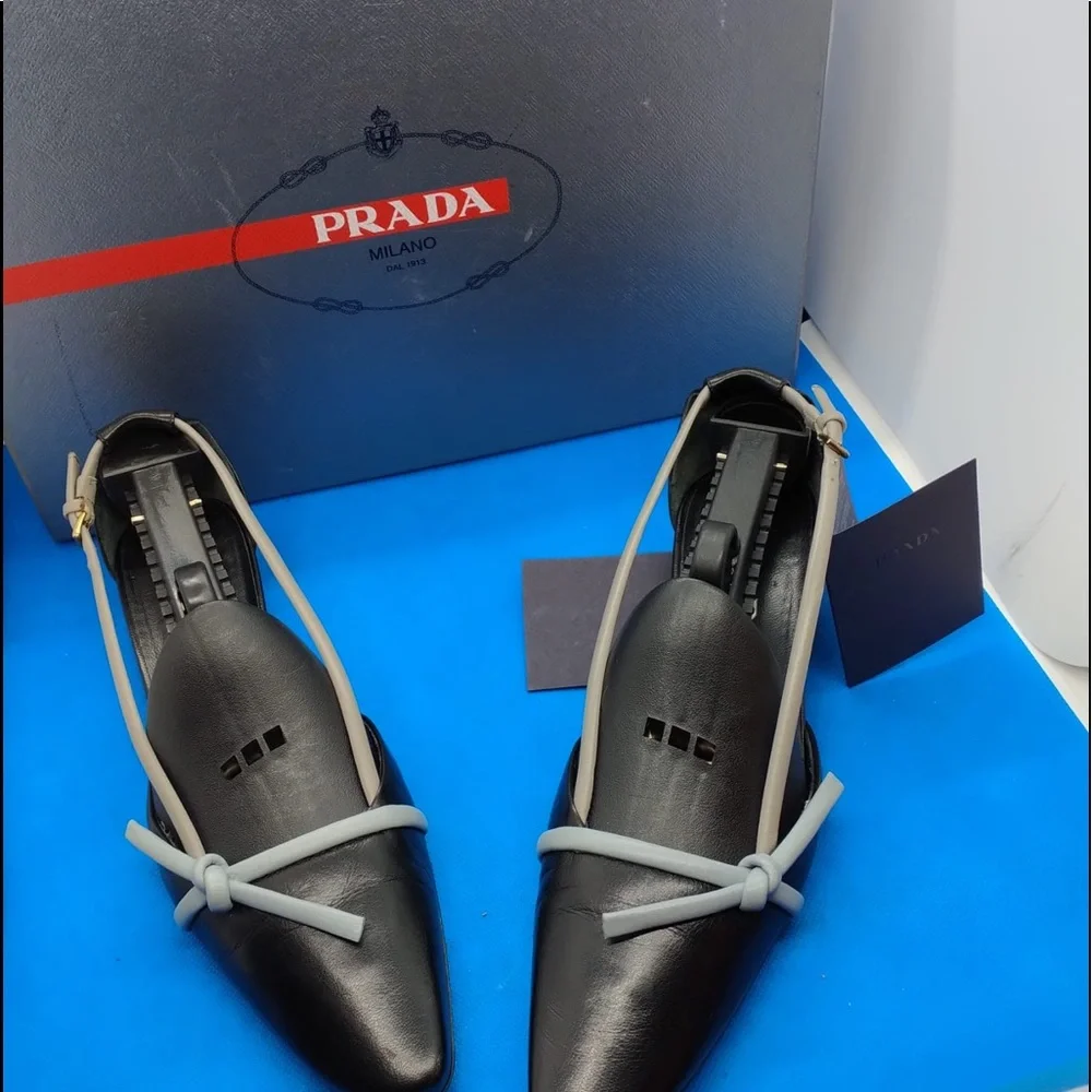 🔥PRADA Black and‎ lavender Leather adjustable Loafer Women’s shoes 36.5 knot